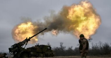 Ukraina i përgjigjet Rusisë, sulmon me dronë objektivat ruse në Shën Petersburg