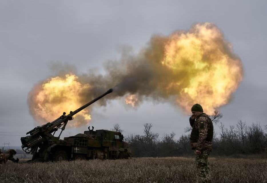 Ukraina i përgjigjet Rusisë, sulmon me dronë objektivat ruse në Shën Petersburg