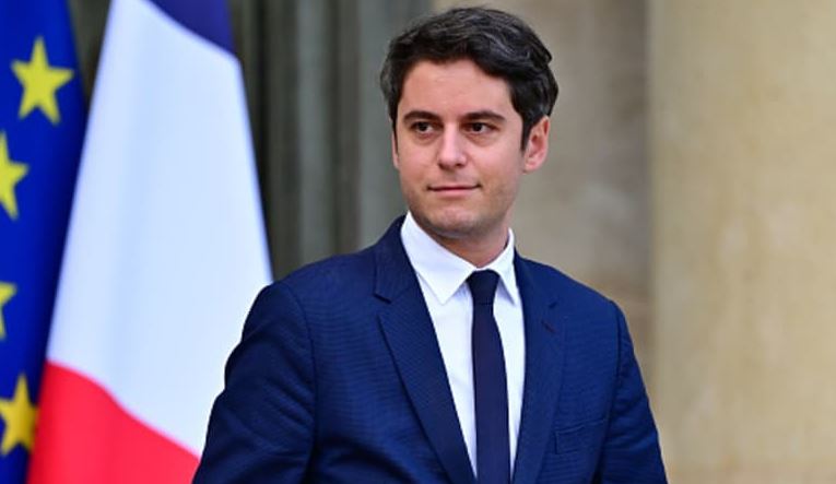 Vetëm 34 vjeç, Gabriel Attal, kryeministri më i ri në historinë moderne franceze