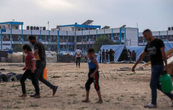 Suedia pezullon fondet për UNRWA