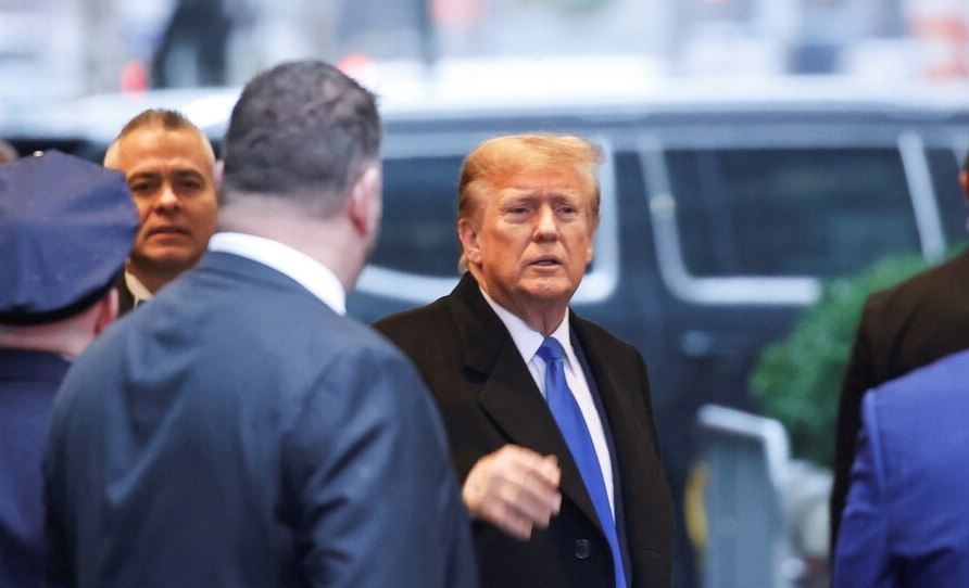 Trump mohon në gjykatë se e ka abuzuar seksualisht shkrimtaren Carroll