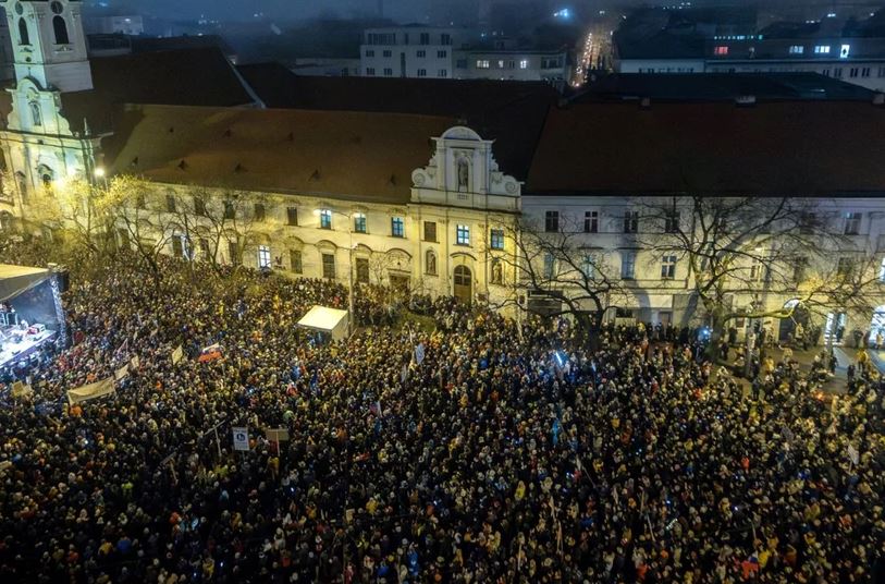 Mijëra protestojnë në Sllovaki kundër reformës së kodit penal