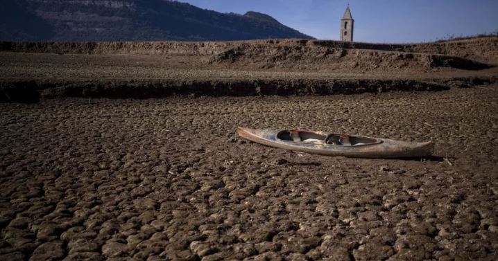 Gjoba deri në 3000 euro për shpërdorim uji, Spanja pritet të shpallë gjendjen emergjente për shkak të thatësirës