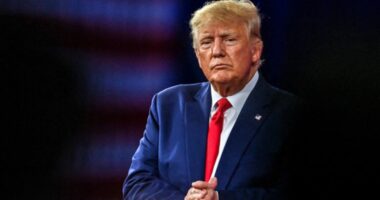 Bloomberg: Trump shpenzon më shumë sesa mbledh nga donatorët për fushatën e tij