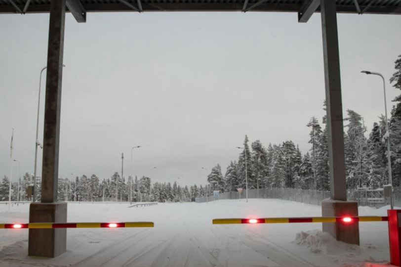 Finlanda zgjat mbylljen e kufirit me Rusinë deri në prill