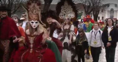 Magjia e Karnavaleve në Shkodër/ Tre ditë festë me maska e ngjyra