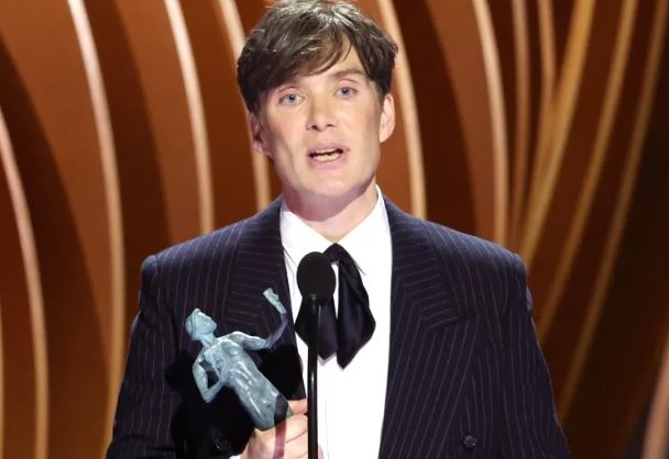 Cillian Murphy triumfon sërish, dominon çmimet SAG Awards