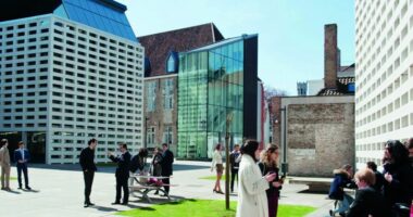 Skandal seksual në Kolegjin e Europës, profesori ngacmonte studentet