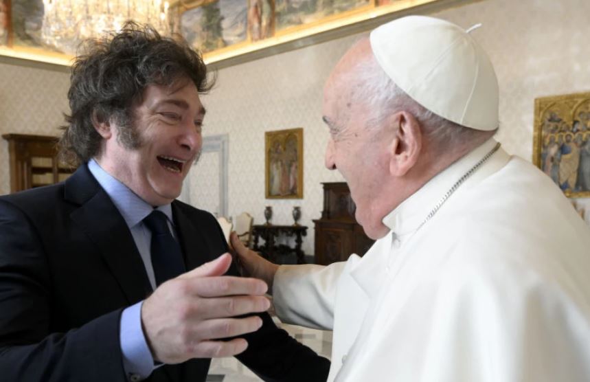Papa Françesku pret presidentin argjentinas në Vatikan, takimi me dyer të mbyllura zgjati rreth një orë