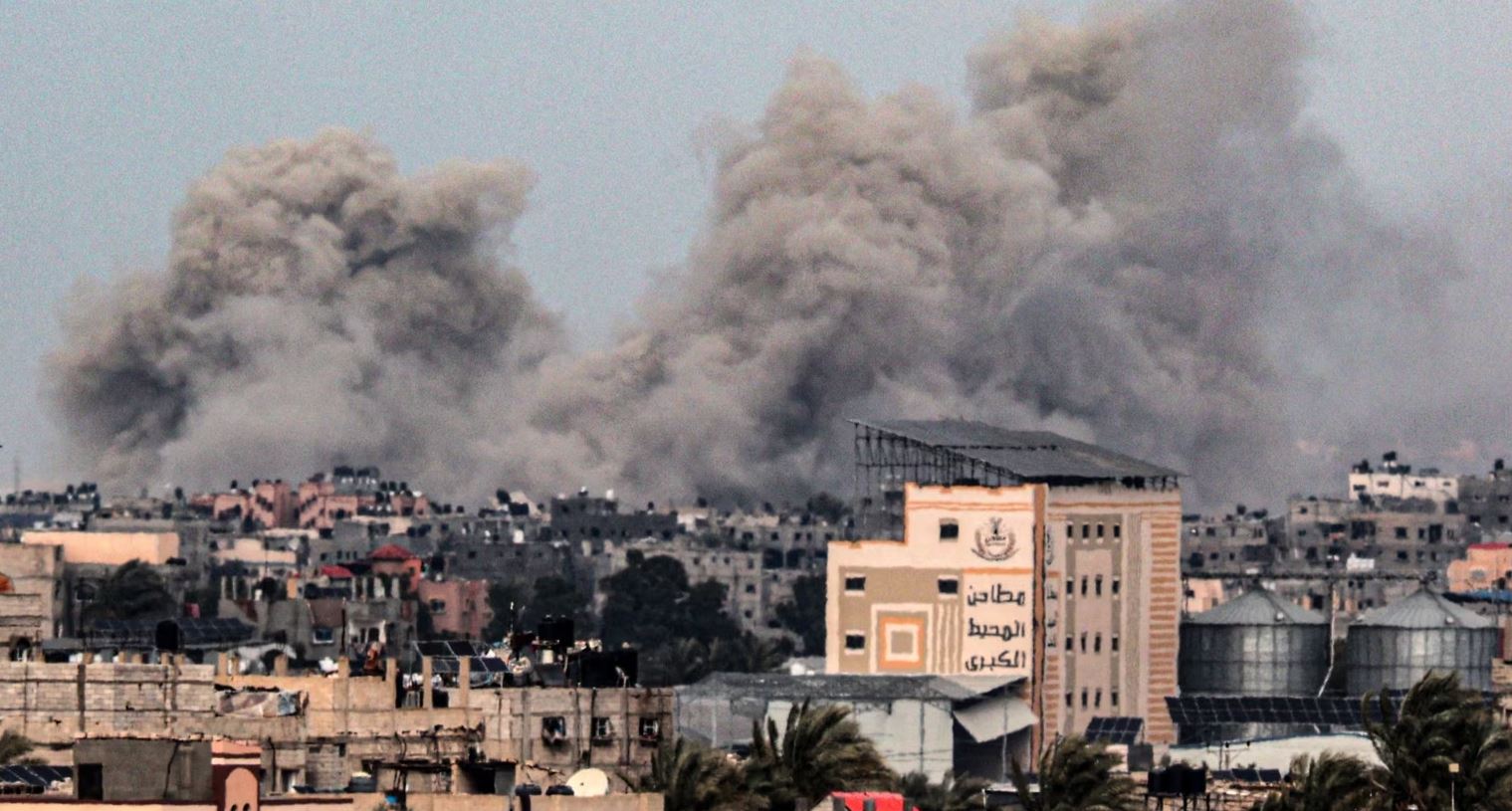 Kryqi i Kuq: Rreth 8 mijë persona janë evakuuar nga një spital në Gaza