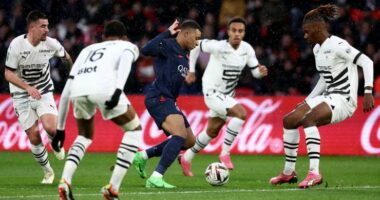 VIDEO/ Mbappe nuk mjafton ndaj Rennes, PSG shmang humbjen në “frymën e fundit”