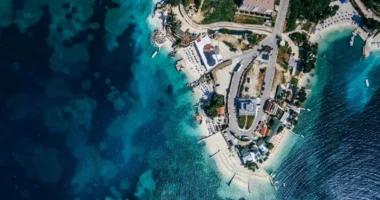 Media britanike: Shqipëria destinacion pushimesh përgjatë gjithë vitit