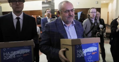 Gjenden “gabime” në dokumentacion e sfiduesit të Vladimir Putin