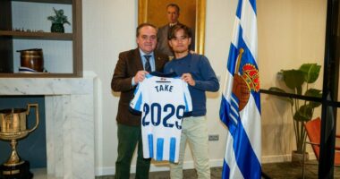 Dit&euml; rinovimesh, &ldquo;Samurai Blu&rdquo; n&euml;nshkruan kontrat&euml;n e re me &ldquo;Bask&euml;t&rdquo; e Real Sociedad