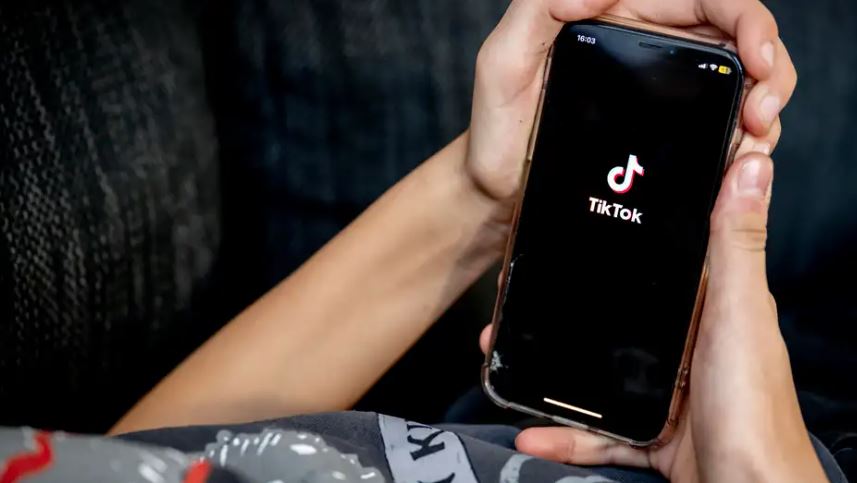 TikTok-u nën lupën e BE-së: A e shkelin kinezët ligjin për shërbimet digjitale?