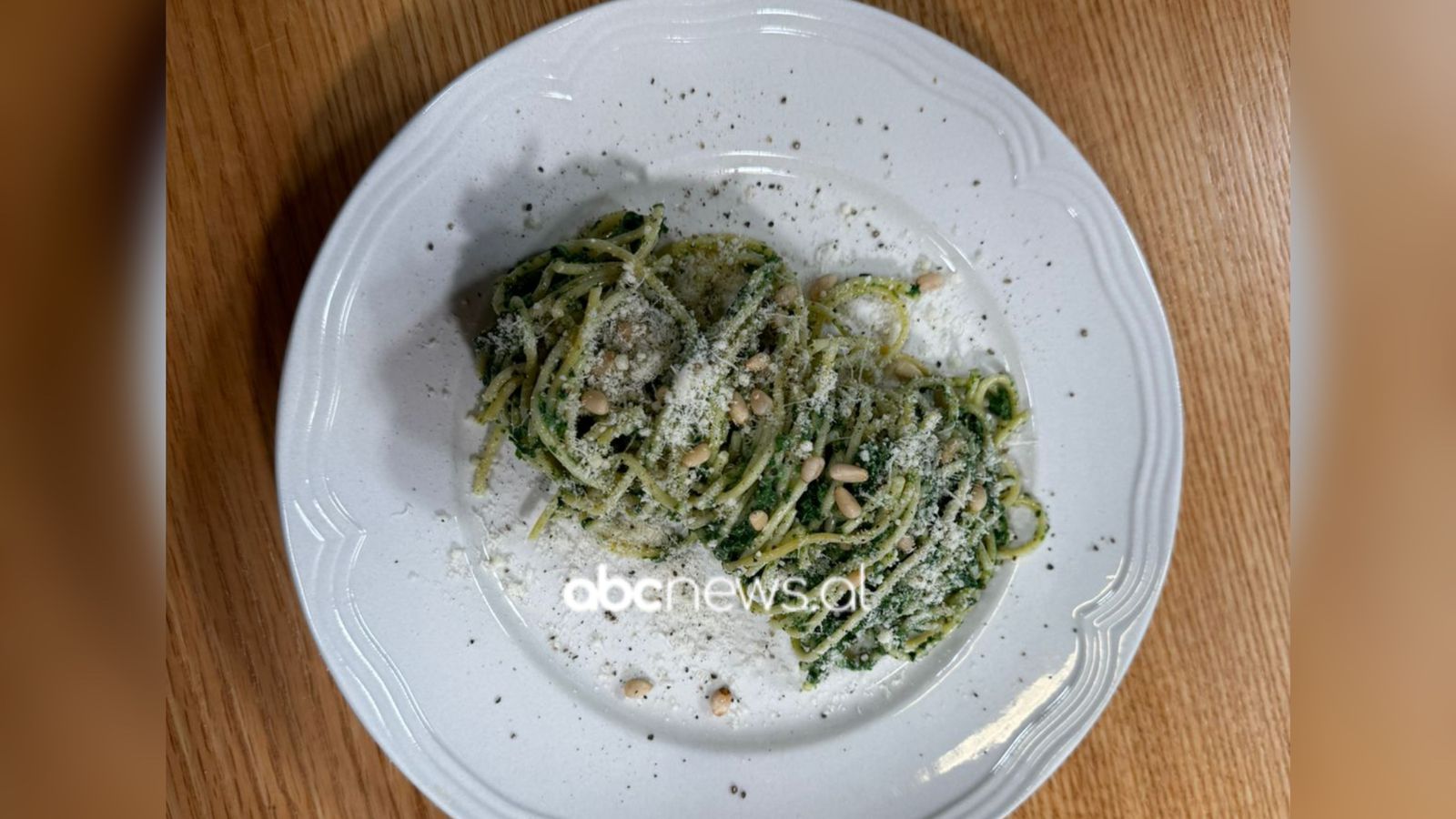 “Makarona me spinaq e ricota”, receta e ditës nga zonja Florenca