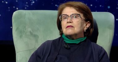 Nevila Nika tregon personat që kanë ndikuar te karriera e saj: Në fillimet e Arkivit të Shtetit dëgjoja shumë fjalën e më të vjetërve