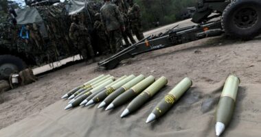 Zyrtarët perëndimorë: Rusia nuk mund të prodhojë mjaftueshëm municion për luftë