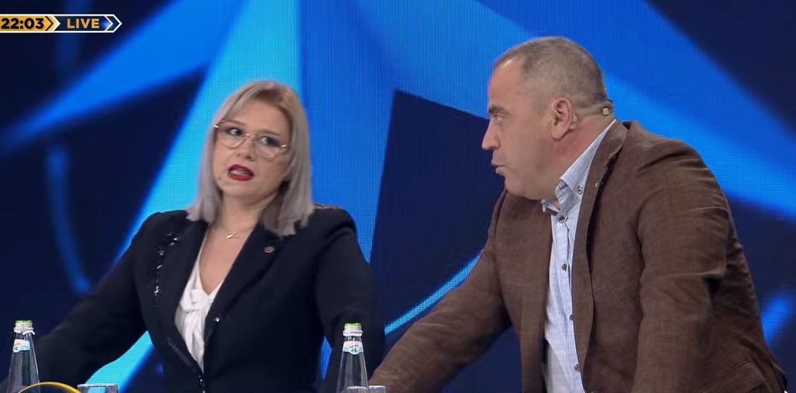 “Jam pedagoge e të drejtës penale, kujdes me akuzat”, Bozhegu ngre tonin me avokatin e Fredi Belerit