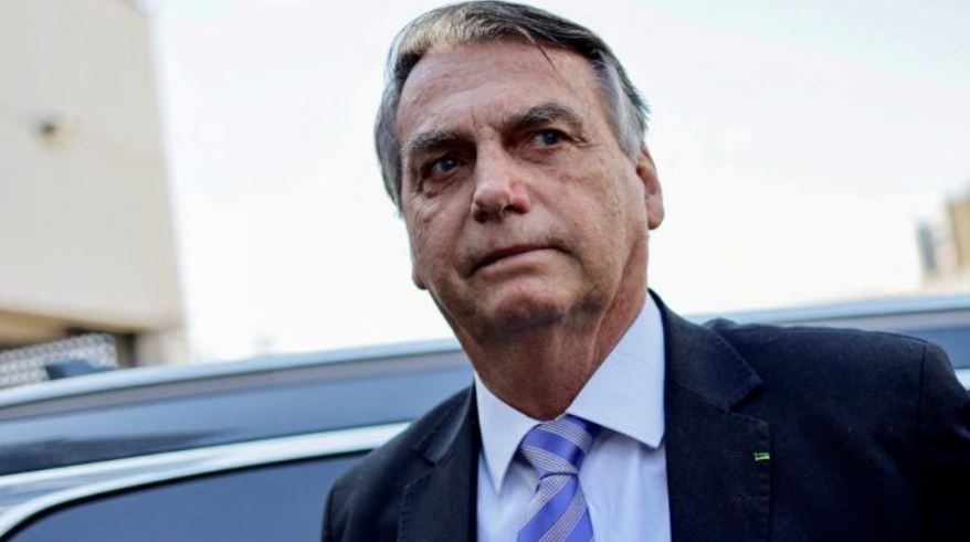 Nën hetim për grusht shteti, policia braziliane i sekuestron pasaportën ish presidentit Bolsonaro