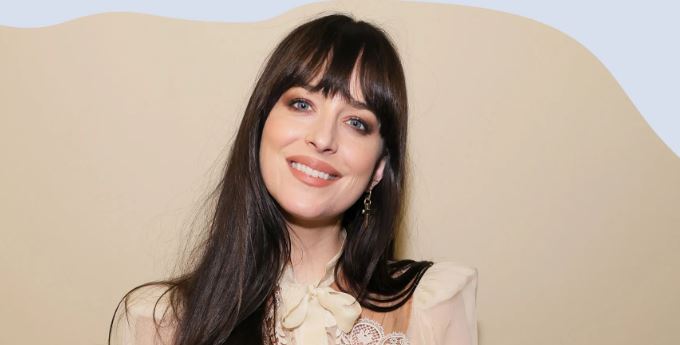 Dakota Johnson e pranon hapur: Marr letra nga burra të burgosur