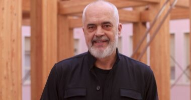 Muaji i shenjtë i Ramazanit, Rama uron besimtarët myslimanë: Kohë reflektimi, dhembshurie e rritjeje shpirtërore