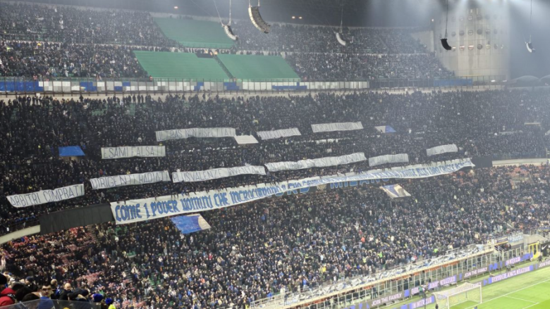 “Trofe të vjedhur, lojtarë me doping e blerje arbitrash”, ultrasit e Interit “thumbojnë” Juventusin