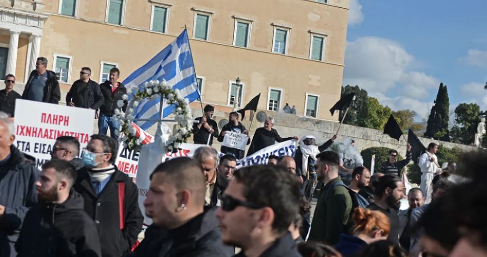 Qendra e Athinës ‘e paralizuar’, protestës së fermerëve iu bashkuan edhe studentët