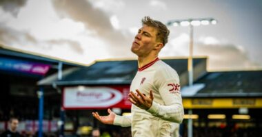 Ten Hag me “dhimbje koke”, dëmtohet Rasmus Hojlund