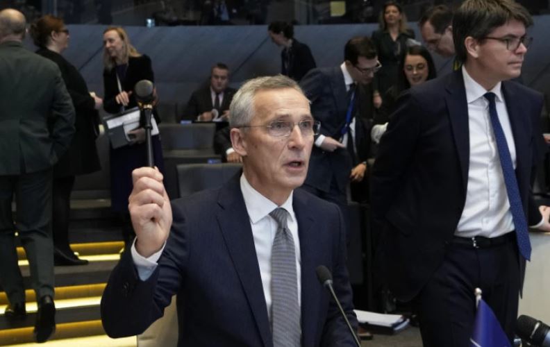 Stoltenberg paralajmëron NATO-n: Mos lejoni një përçarje mes SHBA-së dhe Europës