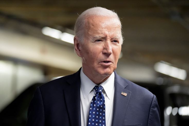 Dy vite nga fillimi i luftës në Ukrainë, Biden dënon agresionin rus