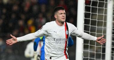 VIDEO/ Milan mposhtet nga Rennes, por kuqezinjtë e Piolit kalojnë në fazën tjetër të Europa League