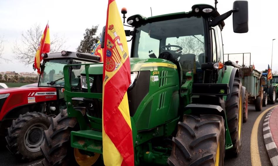 Fermerët spanjollë i bashkohen valës së protestave evropiane