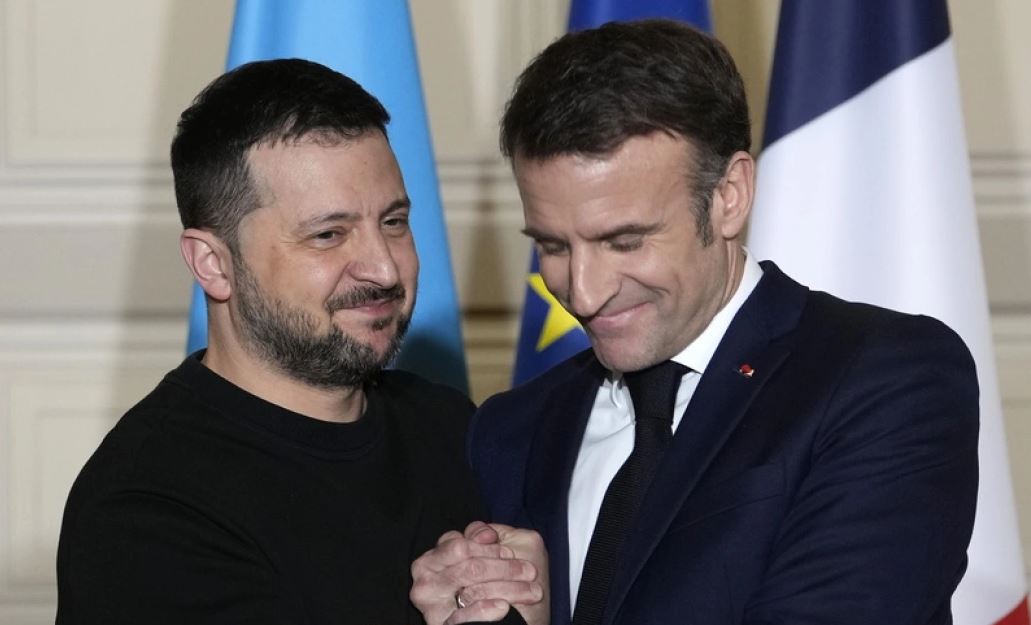 Ndihmë ushtarake prej 3 miliardë euro, Macron dhe Zelensky nënshkruajnë marrëveshjen për sigurinë dhe mbrojtjen