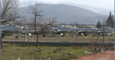 Baza e NATO-s në Kuçovë/ “Kathimerini” përgënjeshtron veten: Tirana e ftoi ministrin Dendias, por ai nuk shkoi!