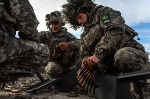 Spanja hedh poshtë dërgimin e trupave të NATO-s në Ukrainë