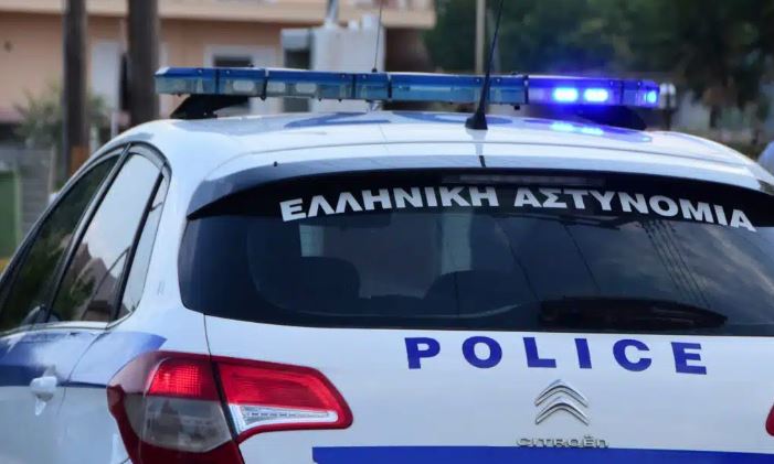 Lëvizte i armatosur, arrestohet 32-vjeçari shqiptar në Athinë