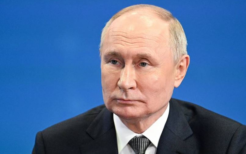 Putin përgëzon trupat për pushtimin e qytetit  Avdiivka në Ukrainë