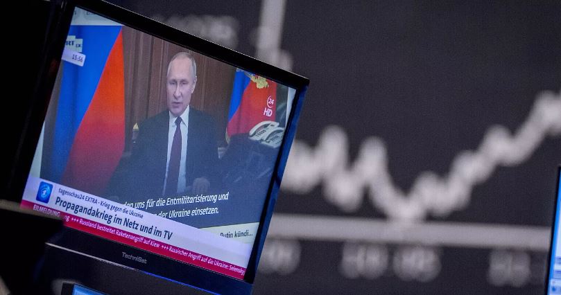 Pushtimi i Ukrainës, mediat ruse japin pak hapësirë televizive për dyvjetorin e luftës