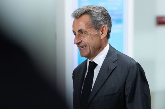 Sarkozy shpallet fajtor, ish-presidenti francez mund të vuajë dënimin në arrest shtëpiak