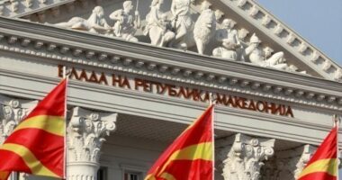 Nga kjo mesnatë, pasaportat me emrin “Republika e Maqedonisë” do të jenë të pavlefshme 