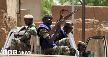 Sulm në një xhami në Burkina Faso, dhjetëra të vdekur