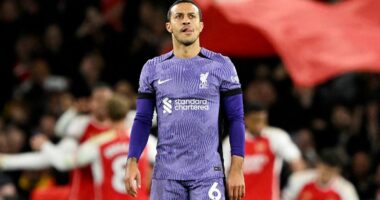 Dëmtimet nuk e lanë të qetë, mesfushori spanjoll e “mbyll” me Liverpool