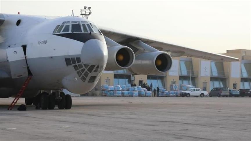 Jordania hedh nga ajri ndihma mjekësore në Gaza