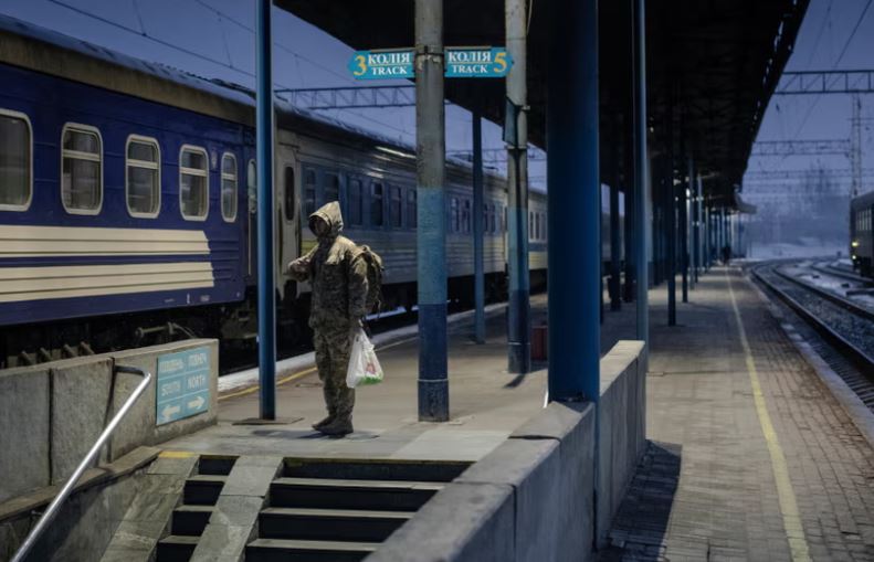 Dy vite nga lufta, një udhëtim me tren në Ukrainën e pushtuar