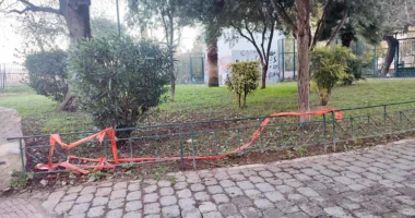 EMRI/ Qëllohet me armë zjarri shqiptari në Greqi