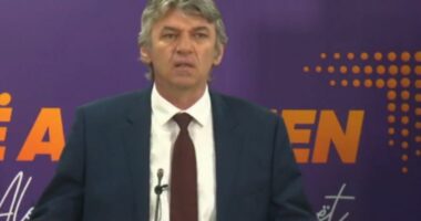 Kongresi i ASH, shkarkohet Taravari/ Ziadin Sela rikthehet në krye të partisë: Do të udhëheq me transparencë e dinjitet!