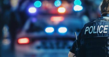 Dhunuan dhe qëlluan për vdekje dy afro-amerikanë, burg për 6 oficerët në SHBA