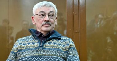 Aktivistit të burgosur rus, 70 vjeç, i kërkohet të luftojë në Ukrainë