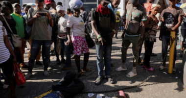 Qytetarët e Haitit: Bandat po na grabisin shtëpitë, duke na marrë gjithçka